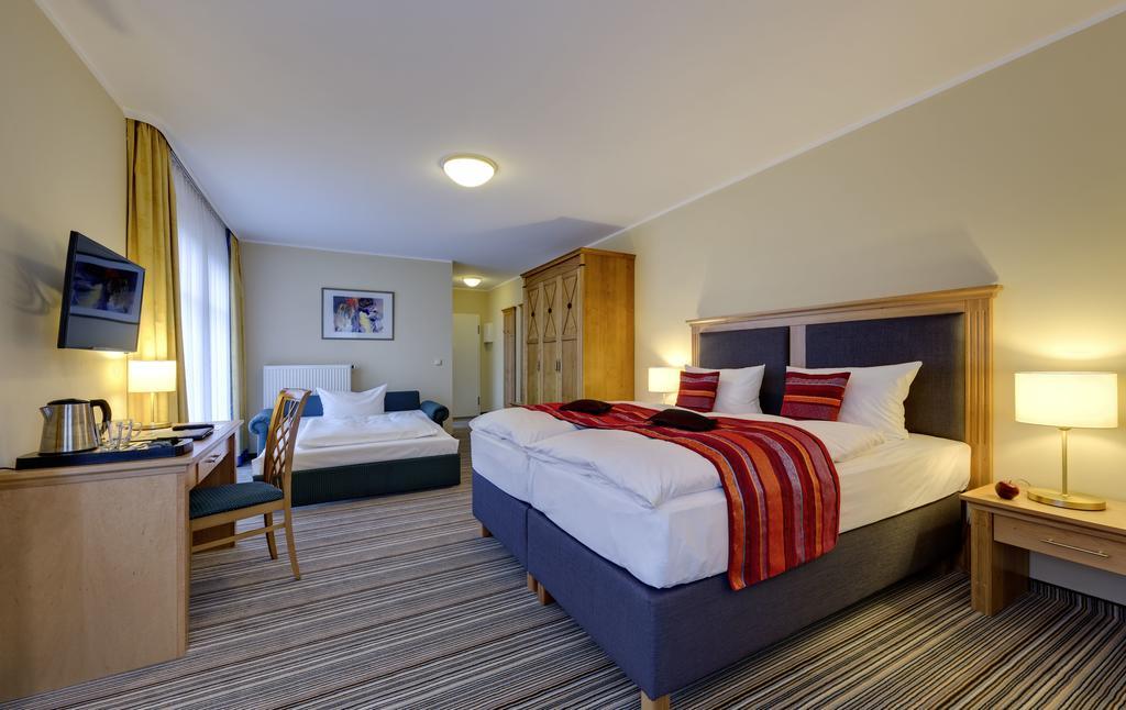 Hotel Aquamarin Ostseebad Kühlungsborn Eksteriør billede