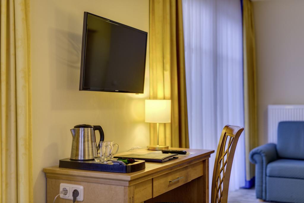 Hotel Aquamarin Ostseebad Kühlungsborn Eksteriør billede