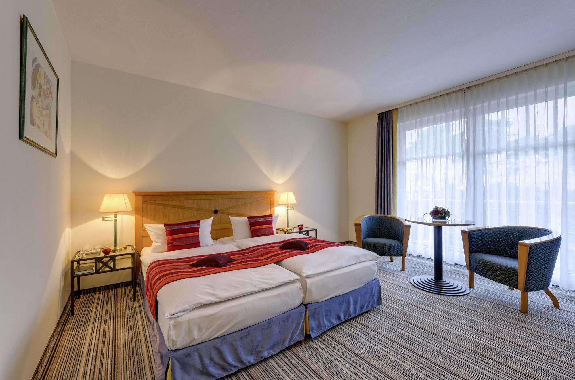 Hotel Aquamarin Ostseebad Kühlungsborn Eksteriør billede